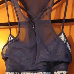 LULULEMON Top Size 6